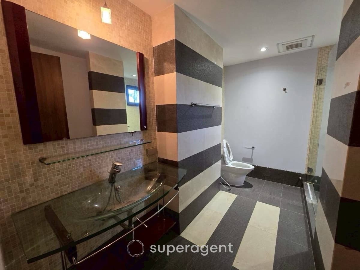 รูปทรัพย์