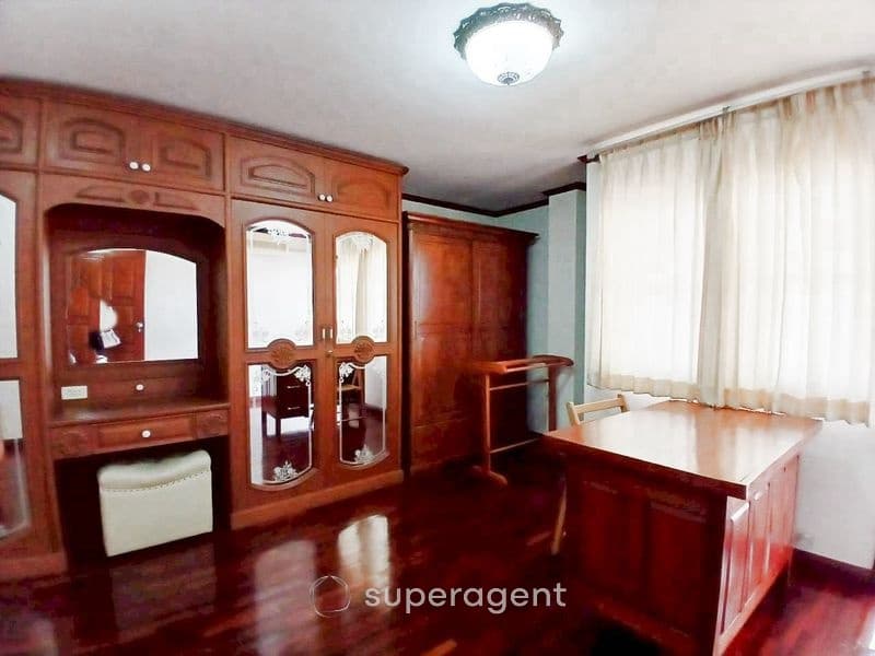 รูปทรัพย์