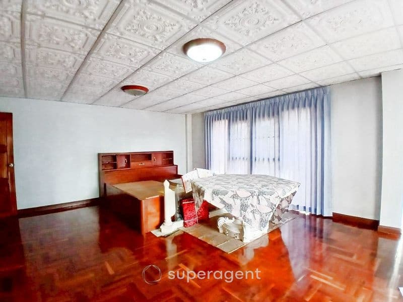 รูปทรัพย์