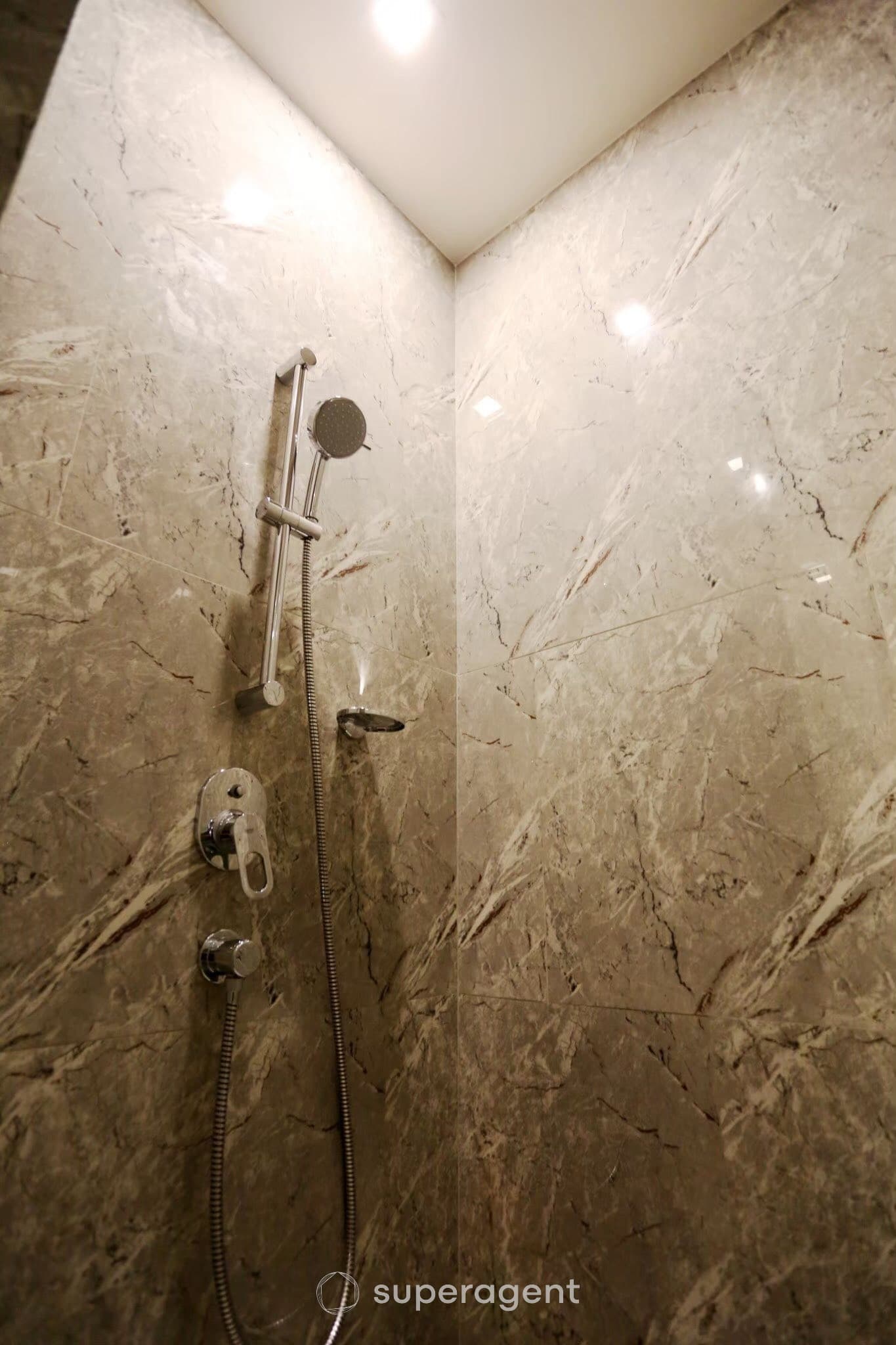 รูปทรัพย์